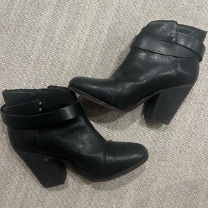 Classic Rag & Bone black bootie 7.5